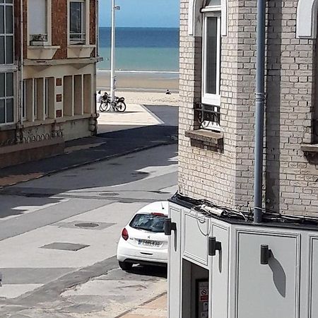 Petit studio vue mer 50m de la plage Malo Extérieur photo